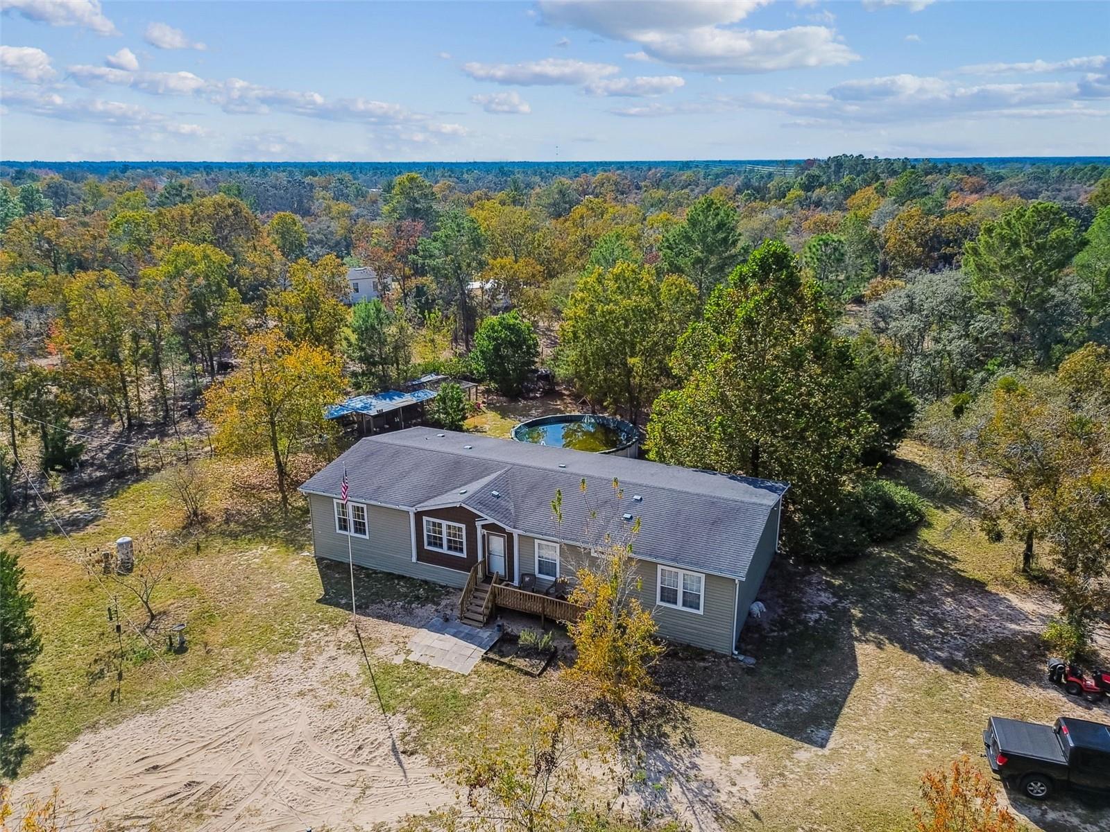 ROYAL HILLS - Residential