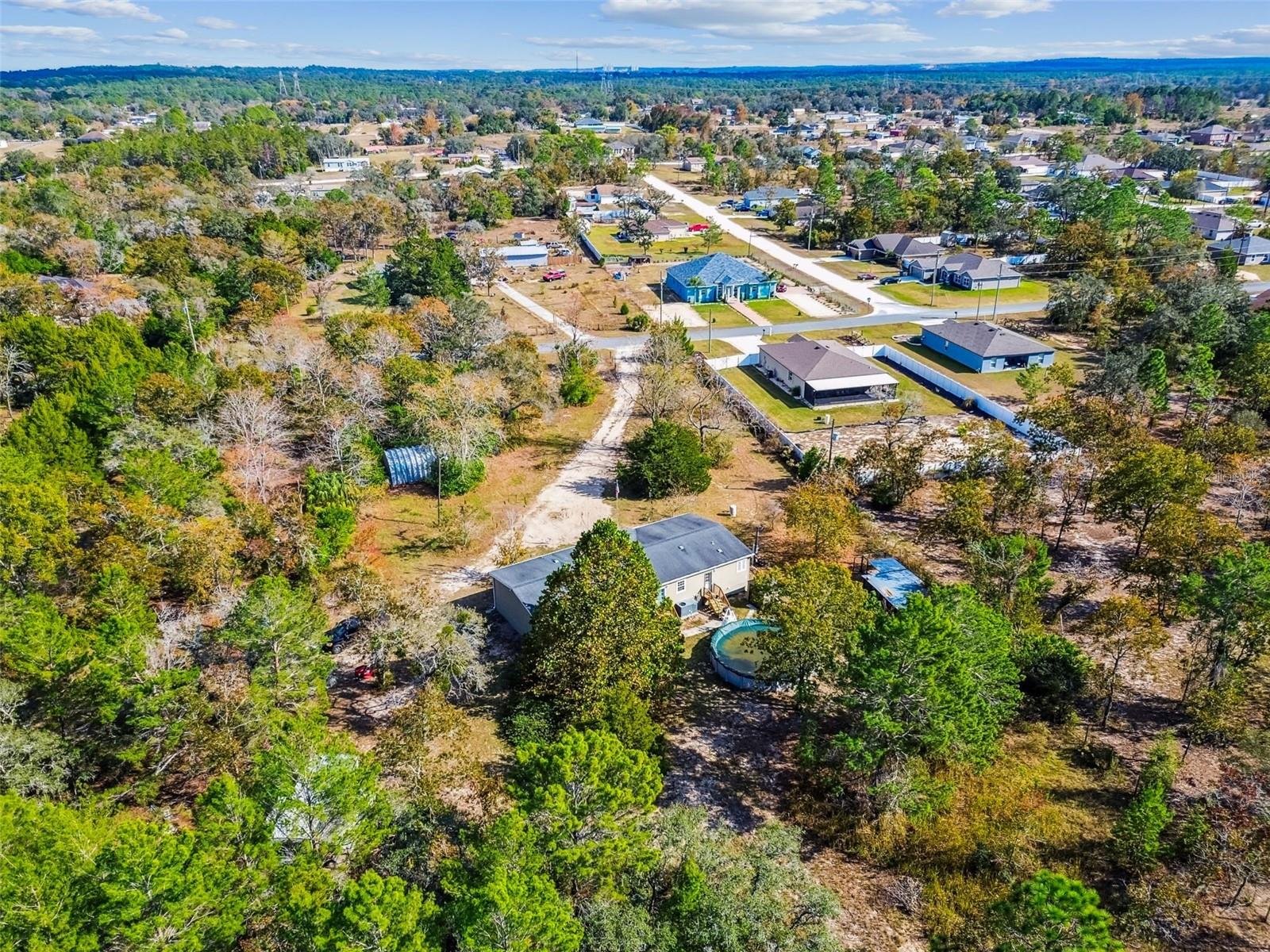 ROYAL HILLS - Residential