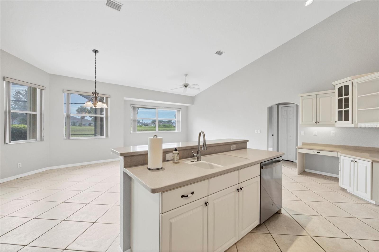 ROTONDA WEST WHITE MARSH - Residential