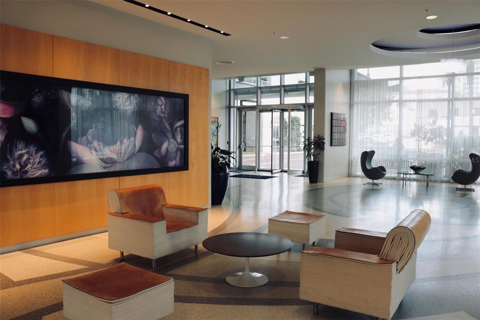 VUE/LK EOLA - Residential Lease