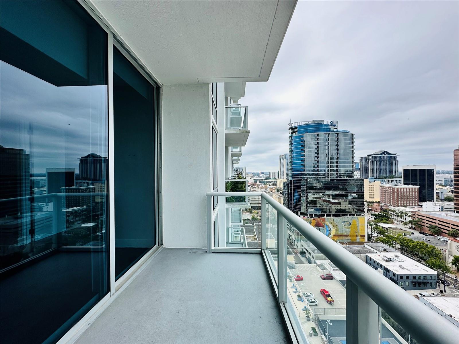 VUE/LK EOLA - Residential Lease