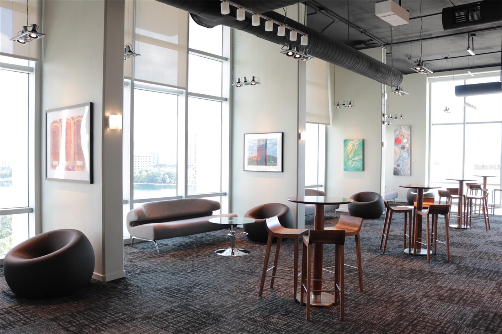 VUE/LK EOLA - Residential Lease