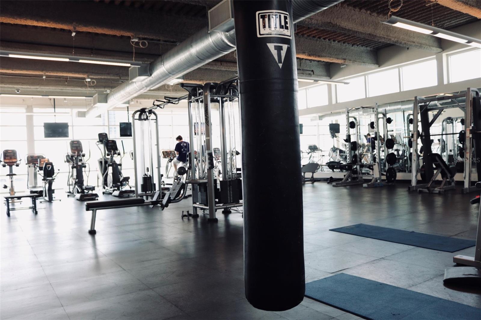 VUE/LK EOLA - Residential Lease