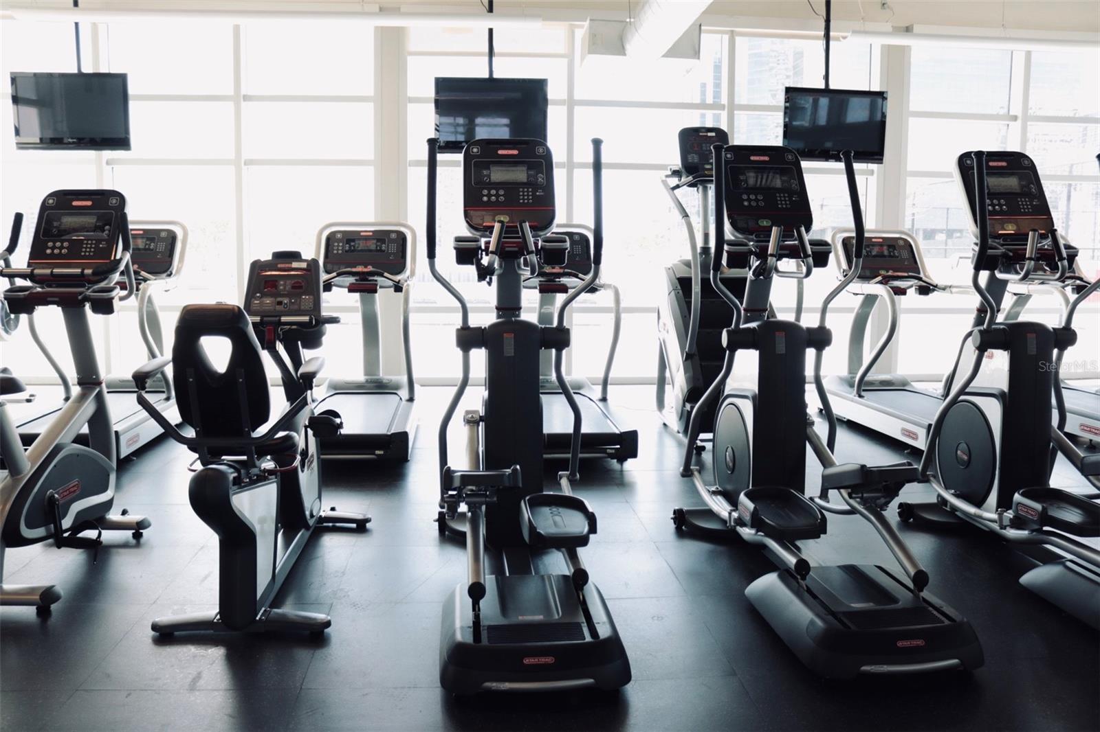 VUE/LK EOLA - Residential Lease