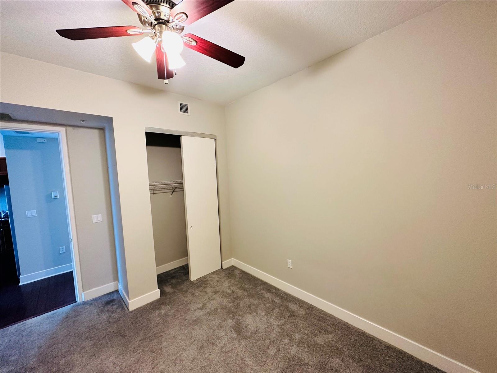 VUE/LK EOLA - Residential Lease