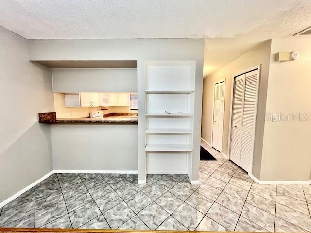 BAYWOOD MEADOWS PH 01 - Residential Lease