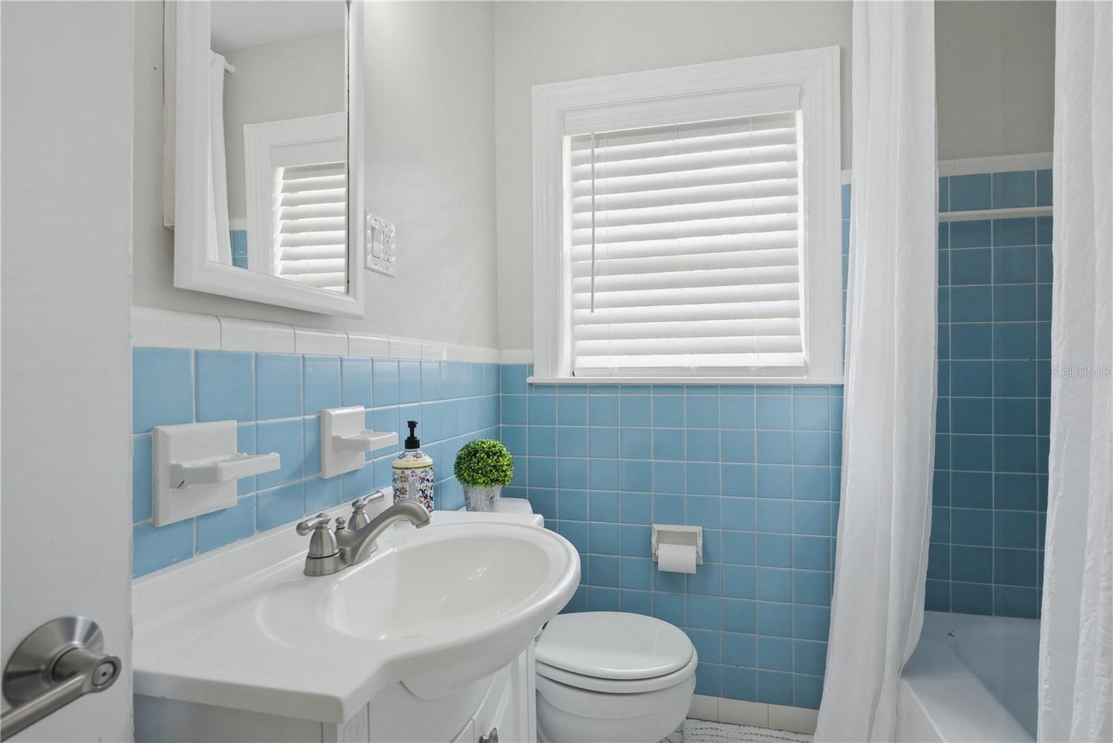 OAK ACRES UNIT 4 - Residential