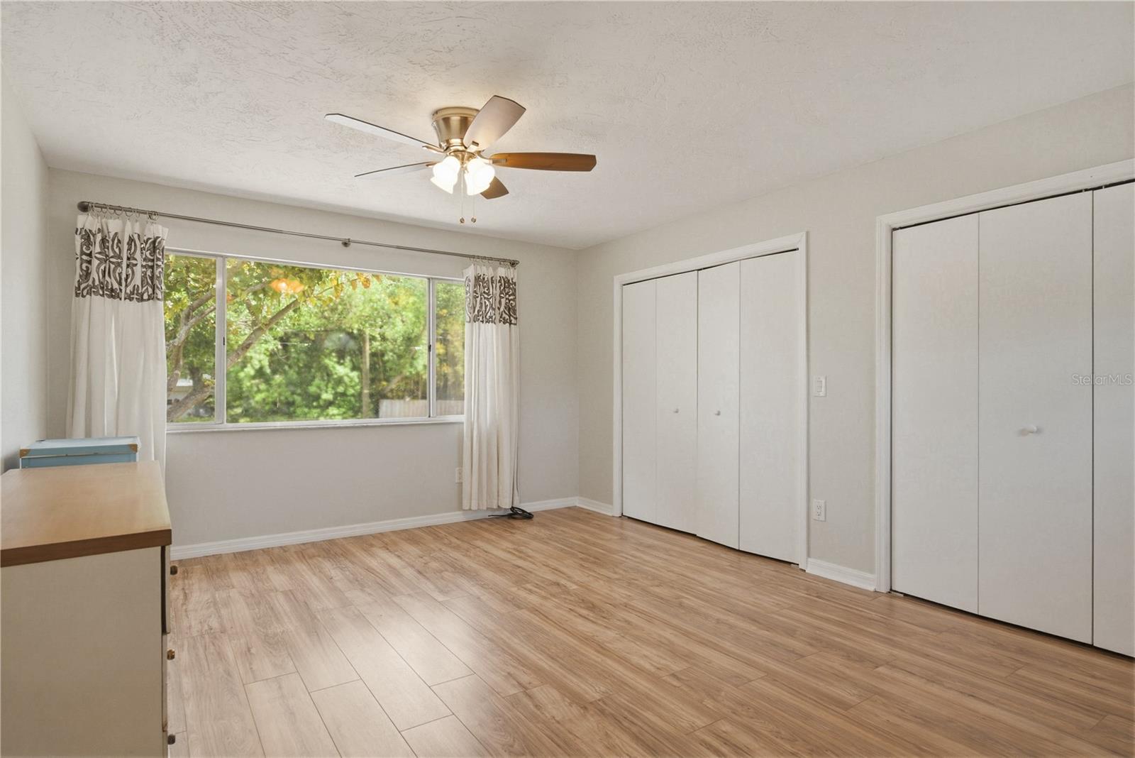 OAK ACRES UNIT 4 - Residential