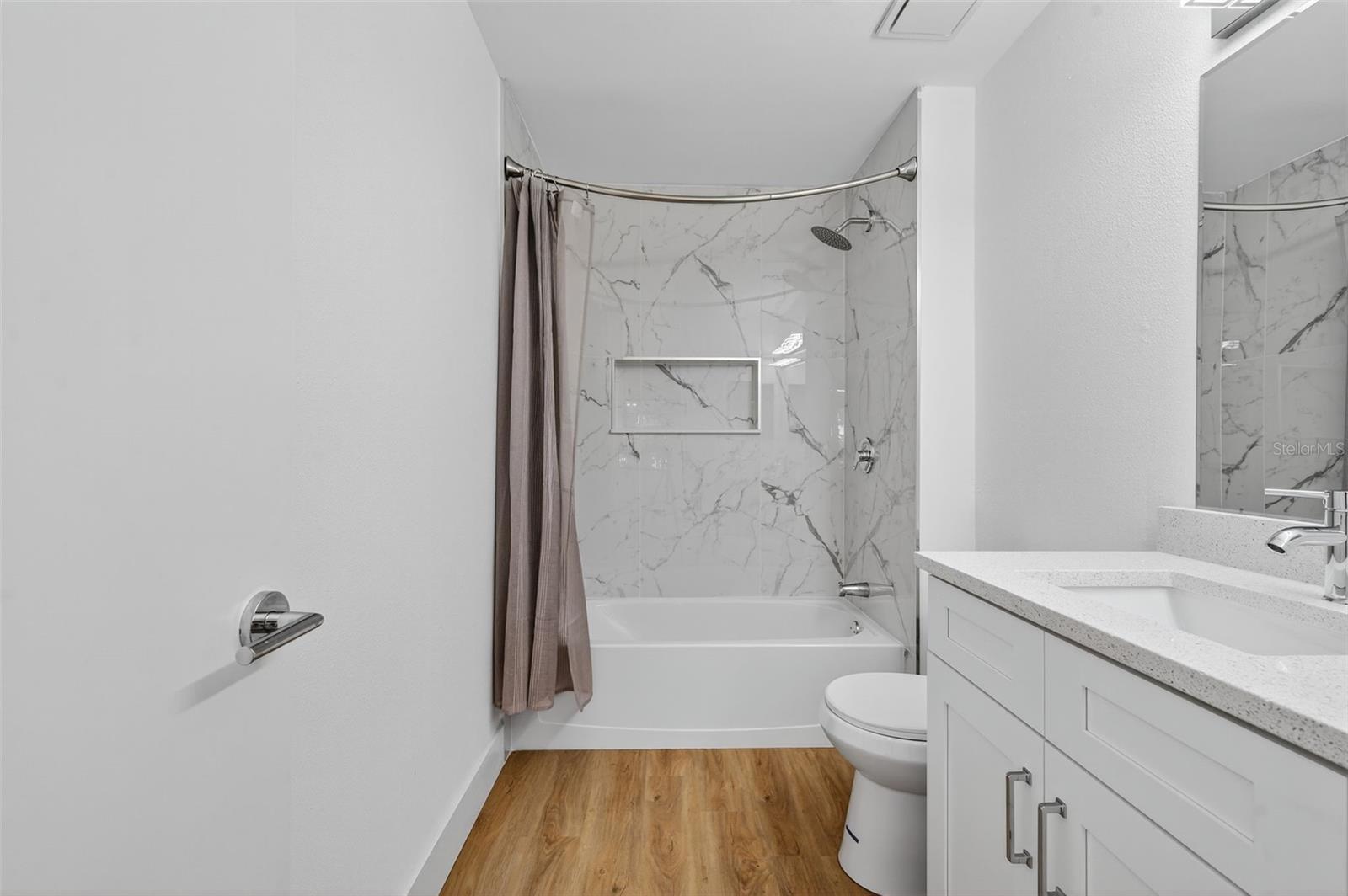 ROSEMOUNT VILLAGE UNIT IV REPL - Residential