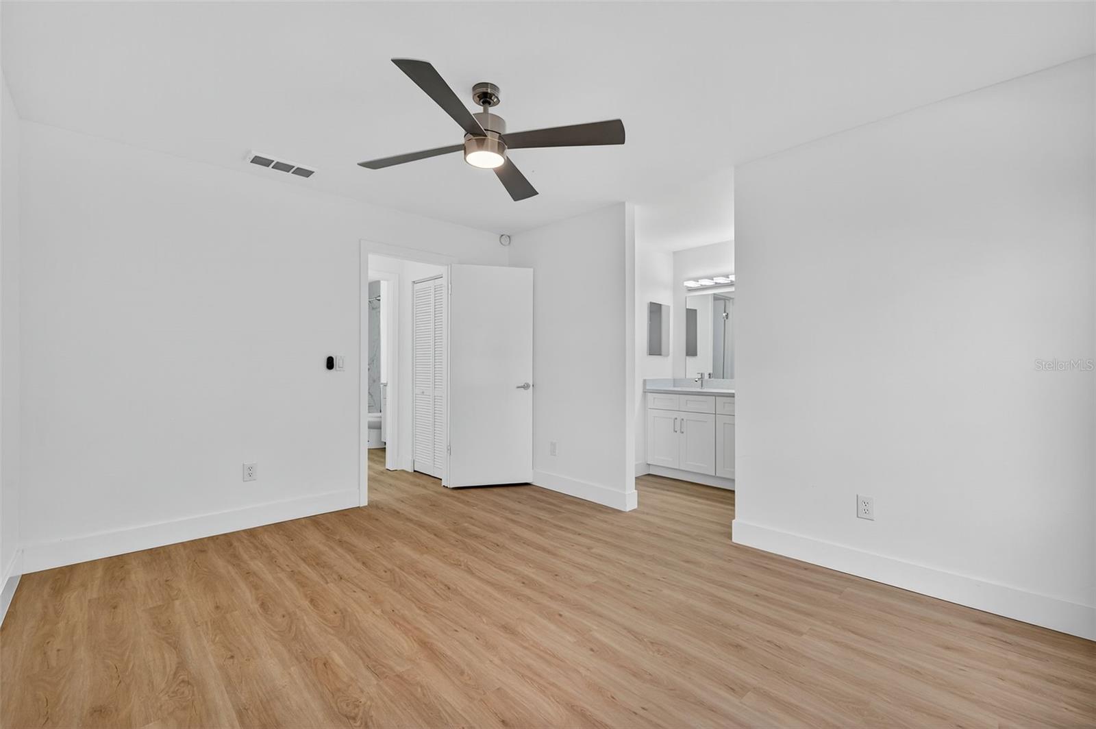 ROSEMOUNT VILLAGE UNIT IV REPL - Residential