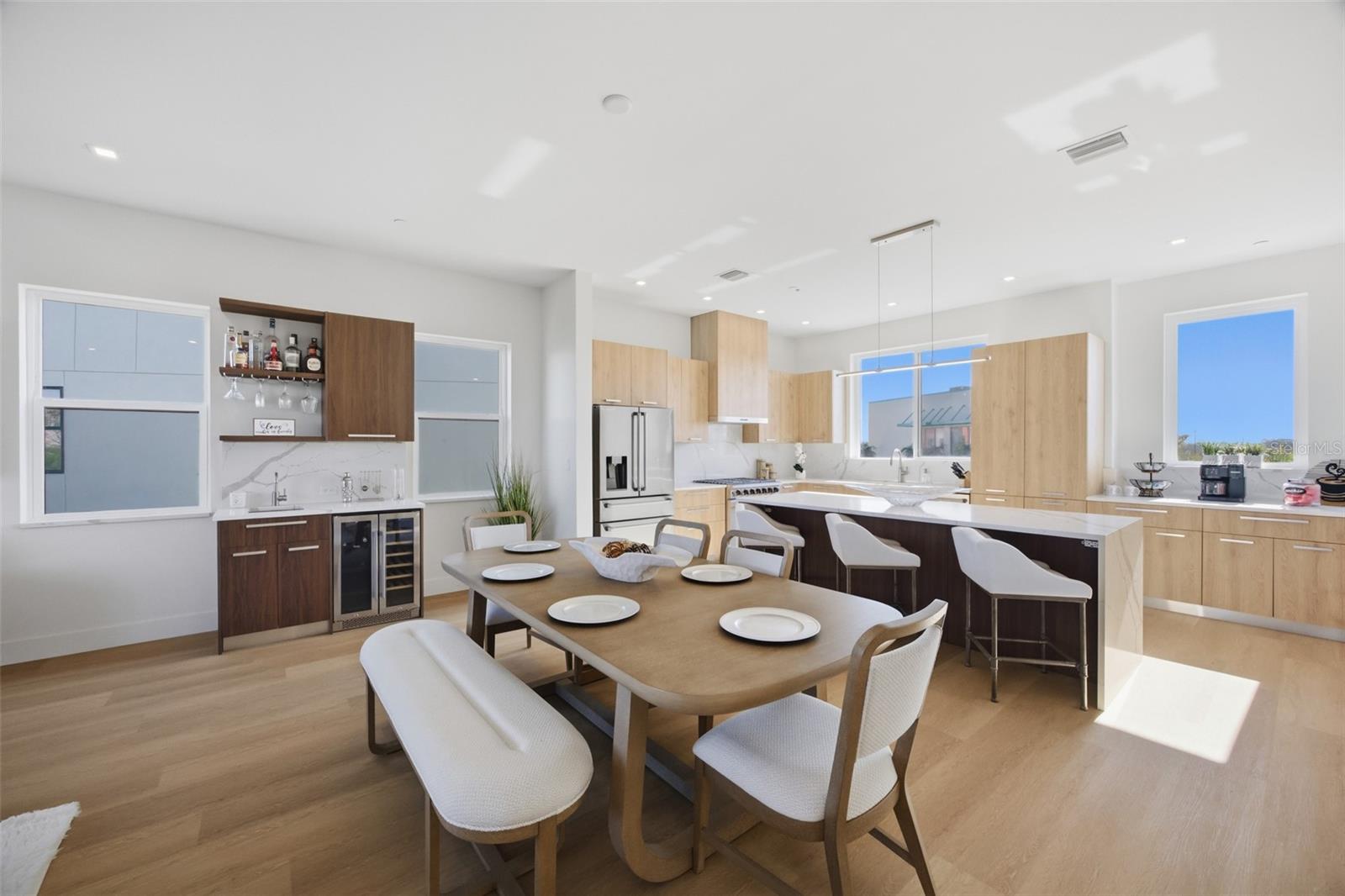 AQUA RESERVE TOWNHOMES - Residential