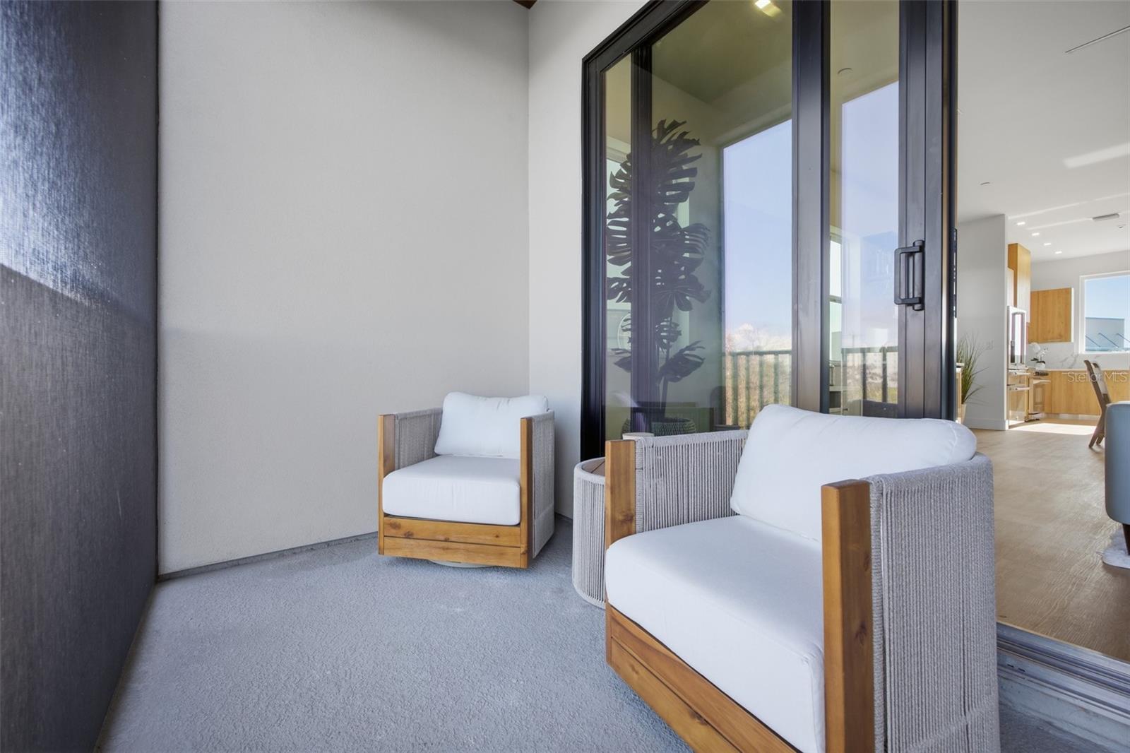 AQUA RESERVE TOWNHOMES - Residential