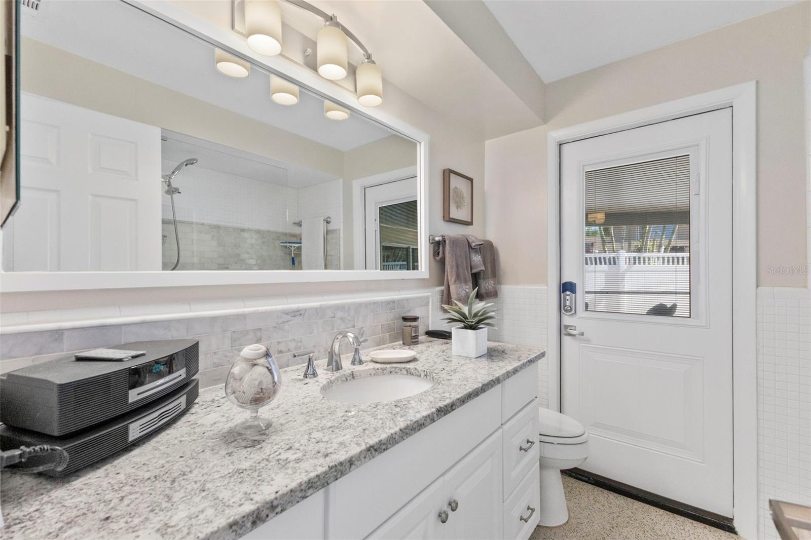 BELLEVUE ESTATES ISLAND - Residential