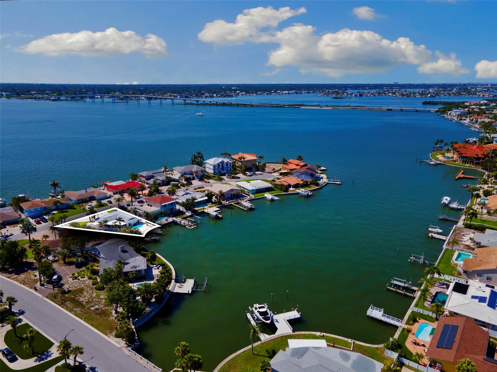 BELLEVUE ESTATES ISLAND - Residential