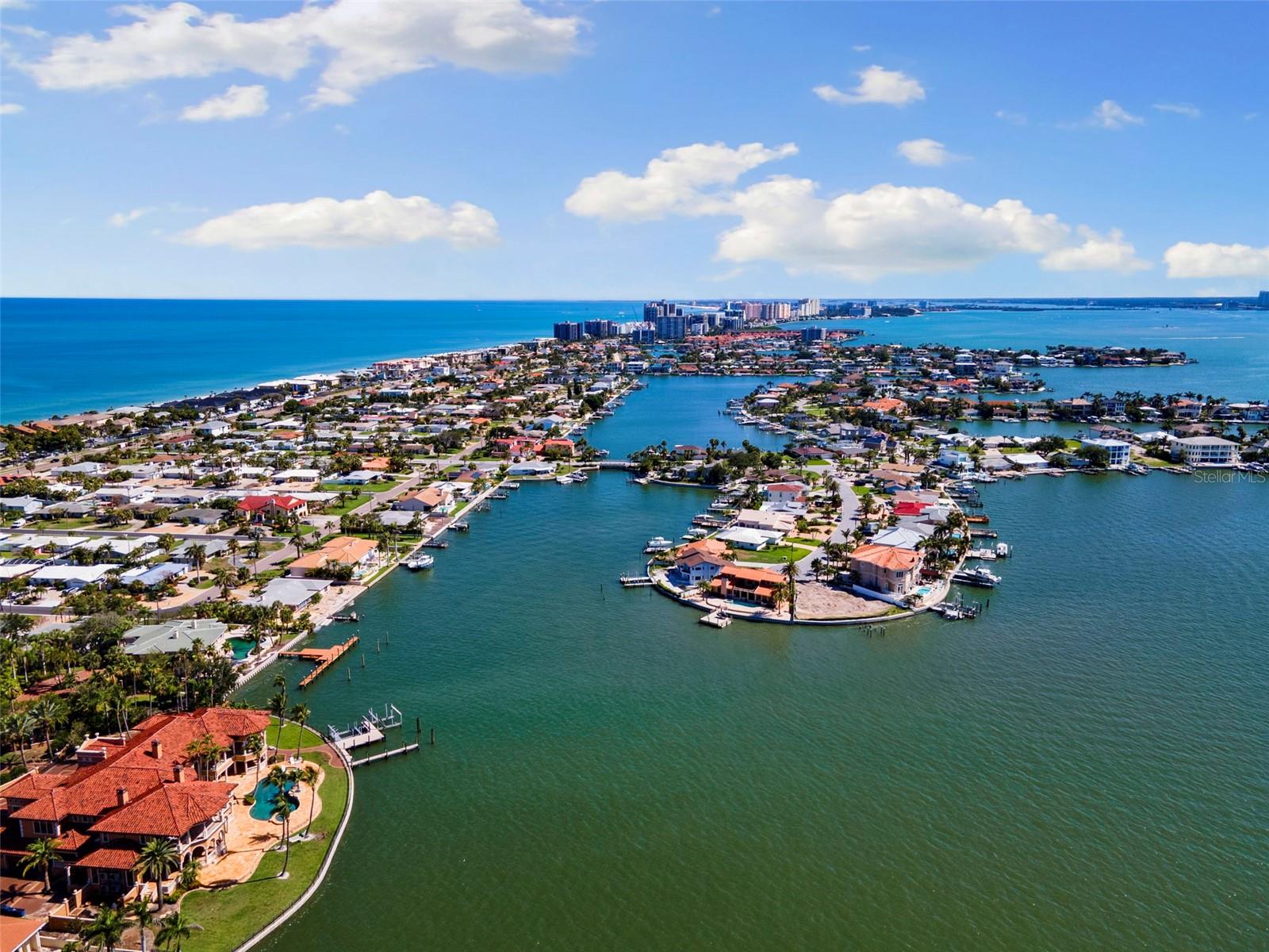 BELLEVUE ESTATES ISLAND - Residential