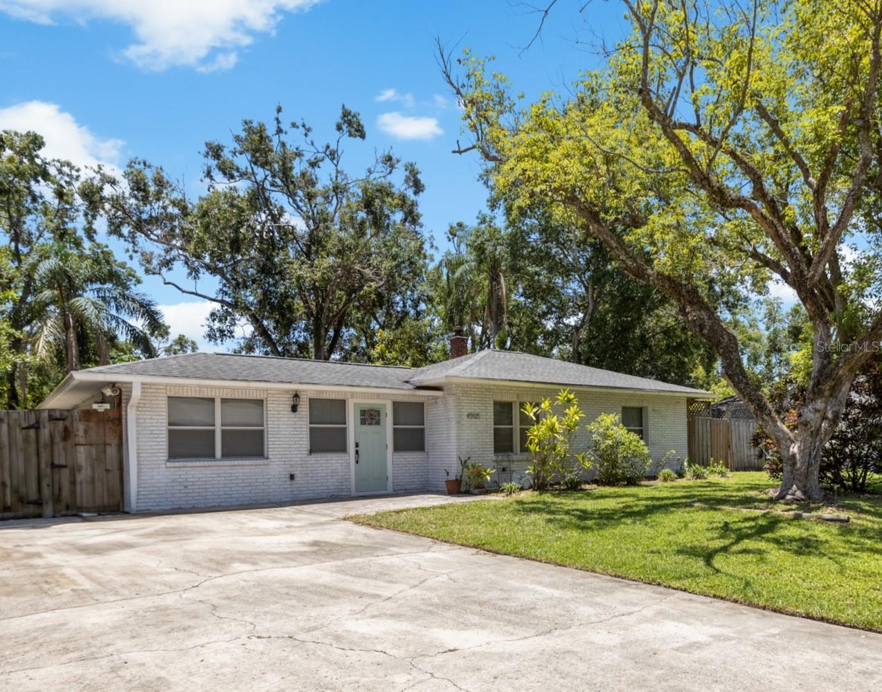 Beautiful home in the heart of Wellswood — a charming, sought-after neighborhood known for its community feel and central location! This beautifully updated home sits on a spacious lot with a large yard, perfect for your family to enjoy. Featuring newer windows, newer plumbing, stylish tile flooring, and 3 bedrooms with 2 full baths, this home offers comfort and modern touches throughout.
The large backyard is perfect for entertaining. Located just minutes from downtown Tampa, major interstates, shopping centers, and top-rated schools, this property is wonderful. 2019 Roof, AC is 2020
Wellswood offers the perfect blend of suburban charm and urban convenience, making this home a true gem in one of Tampa’s most desirable neighborhoods. Don’t miss your chance to rent a piece of this vibrant community—call today to schedule your private showing!