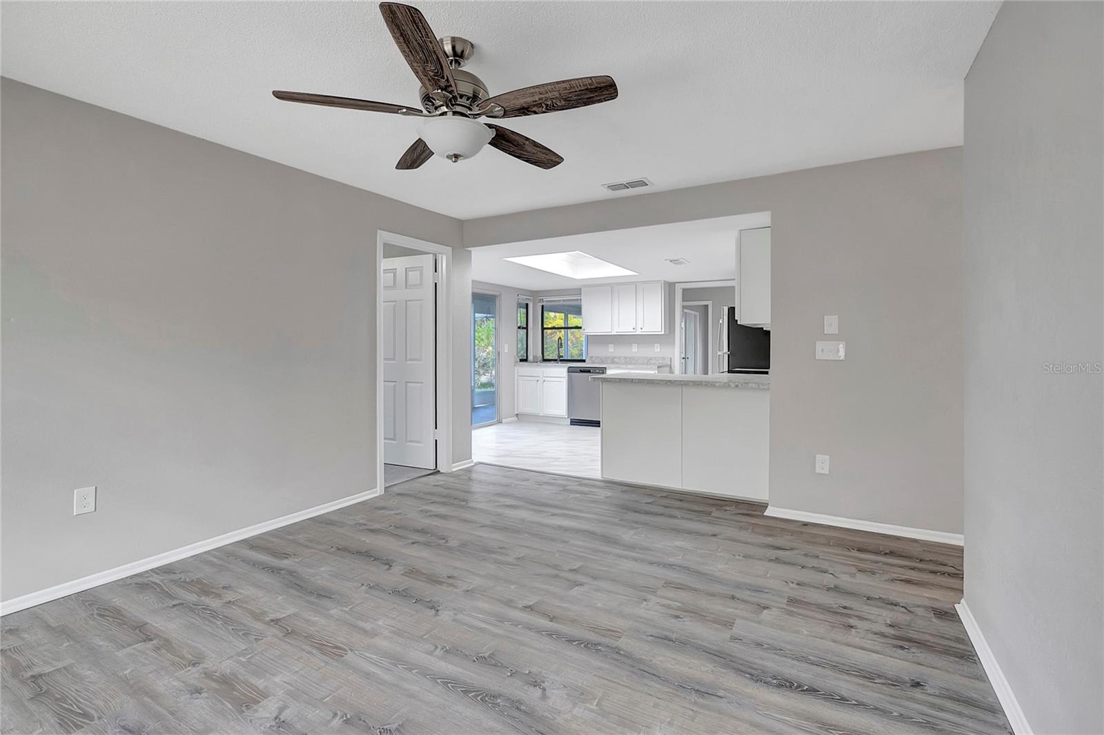 ALOHA GARDENS - Residential