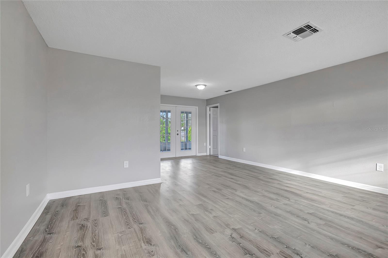 ALOHA GARDENS - Residential