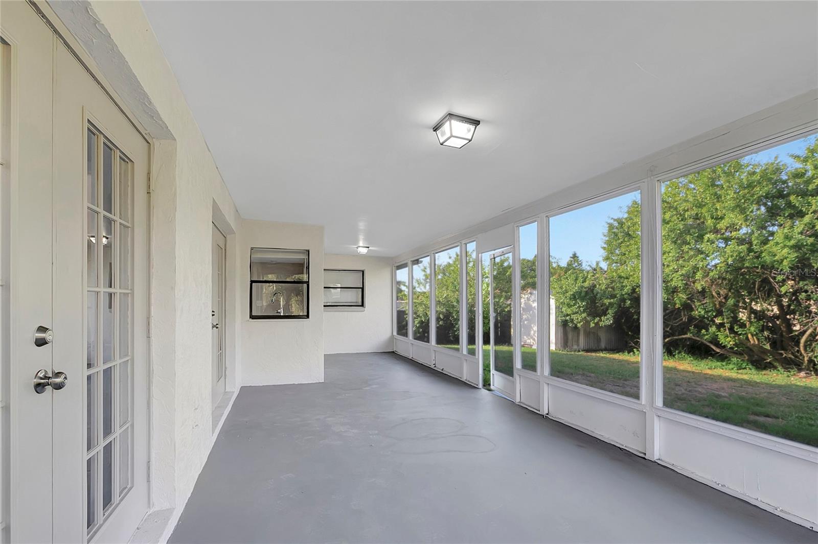 ALOHA GARDENS - Residential