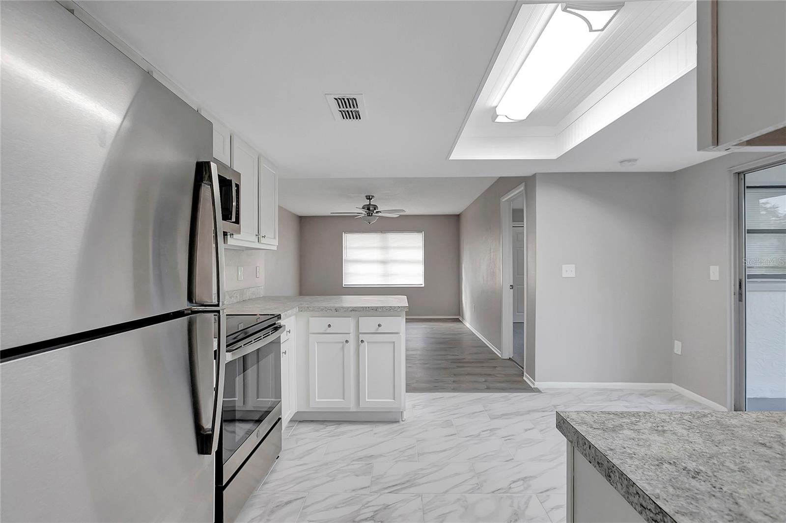 ALOHA GARDENS - Residential