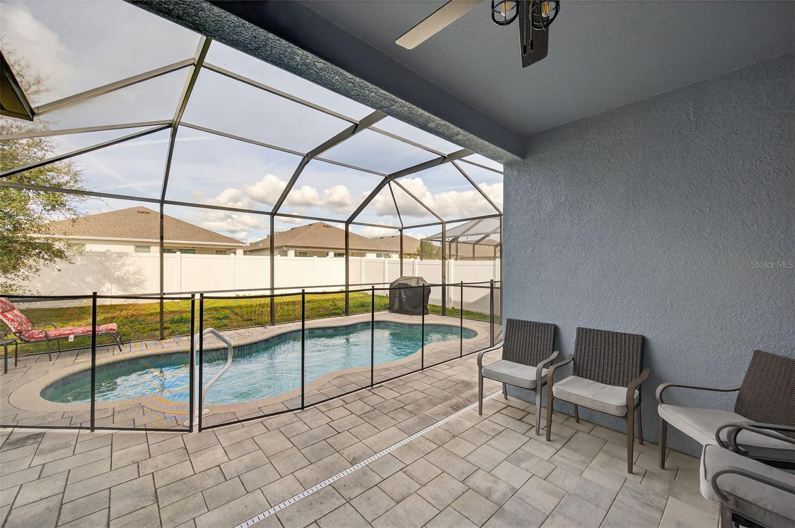 VILLAGES AT AVALON 3B-3 - Residential