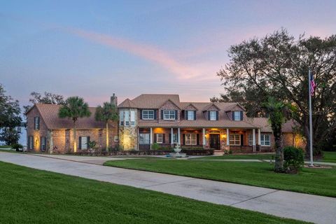 A home in GROVELAND