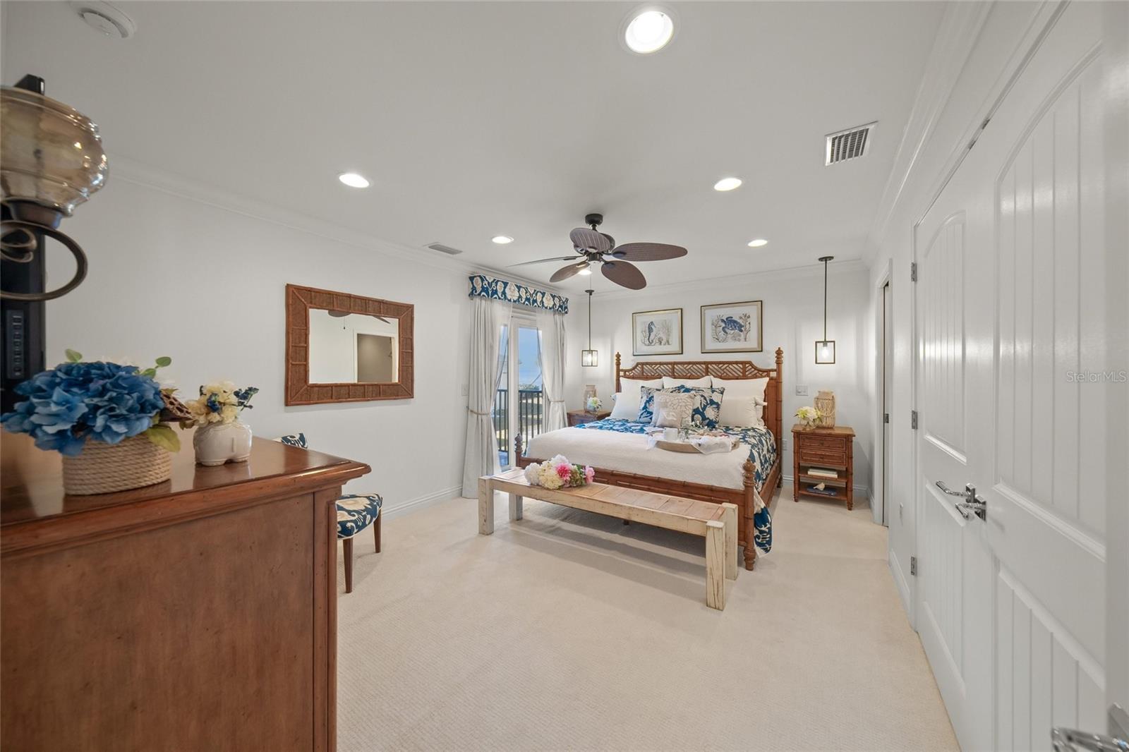 SEA VILLAGE - Residential