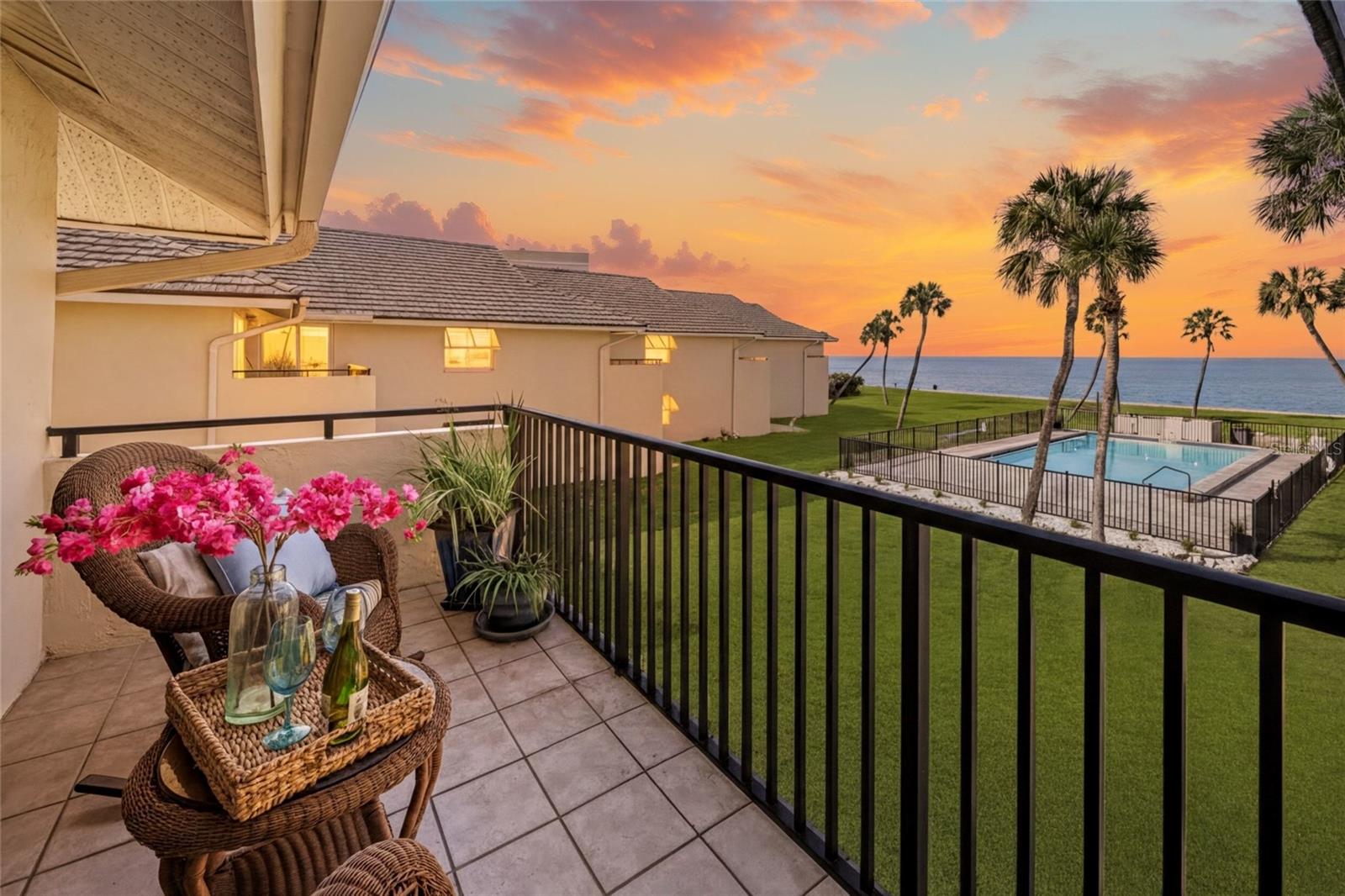 SEA VILLAGE - Residential