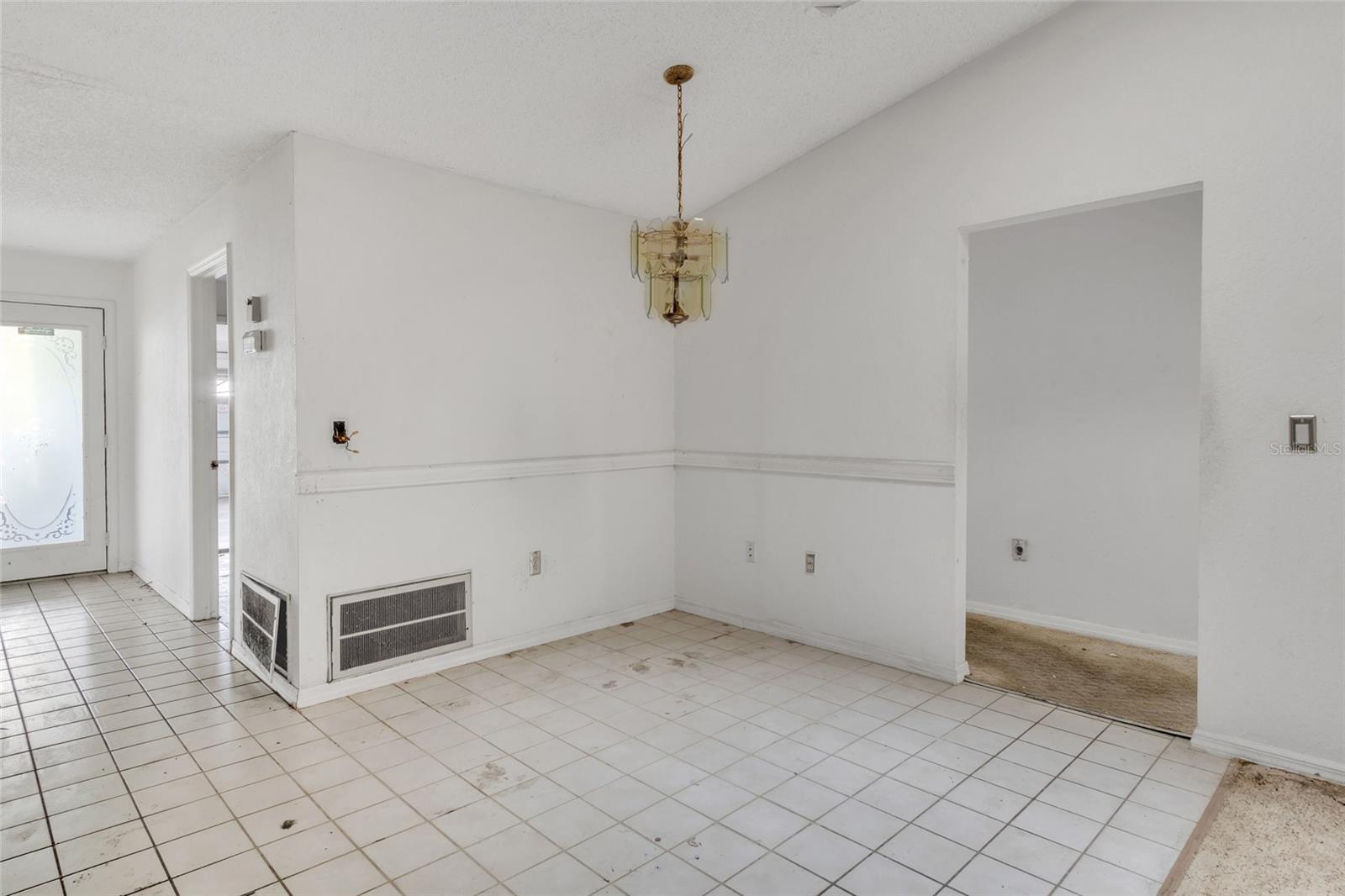 SPRING HILL - Residential