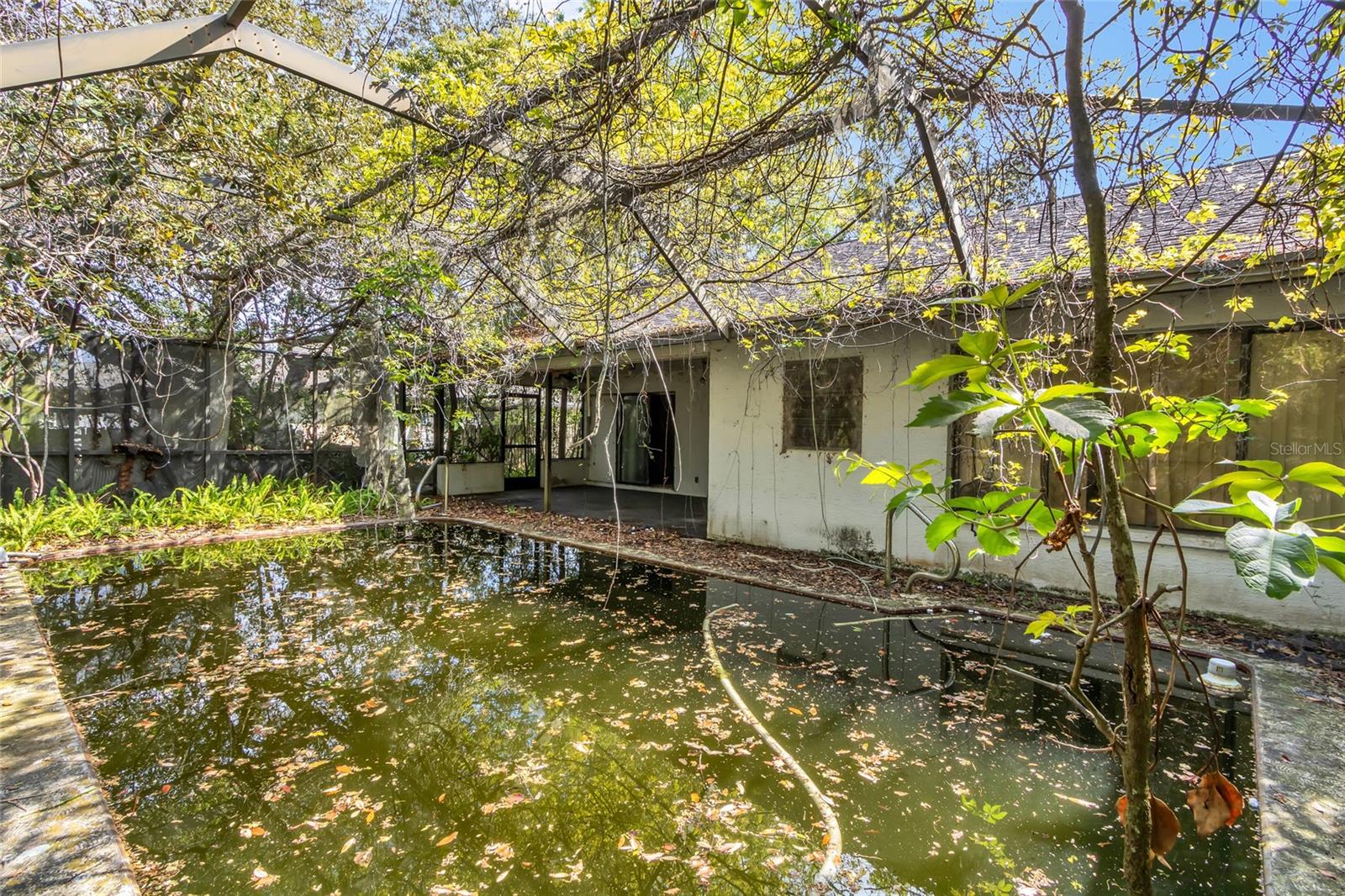 SPRING HILL - Residential