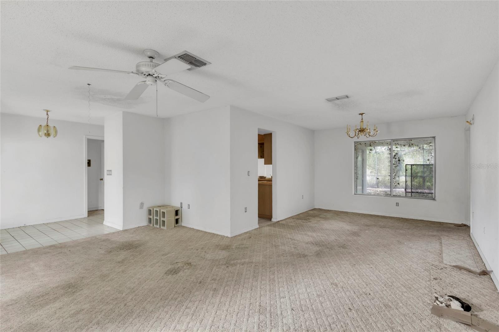 SPRING HILL - Residential