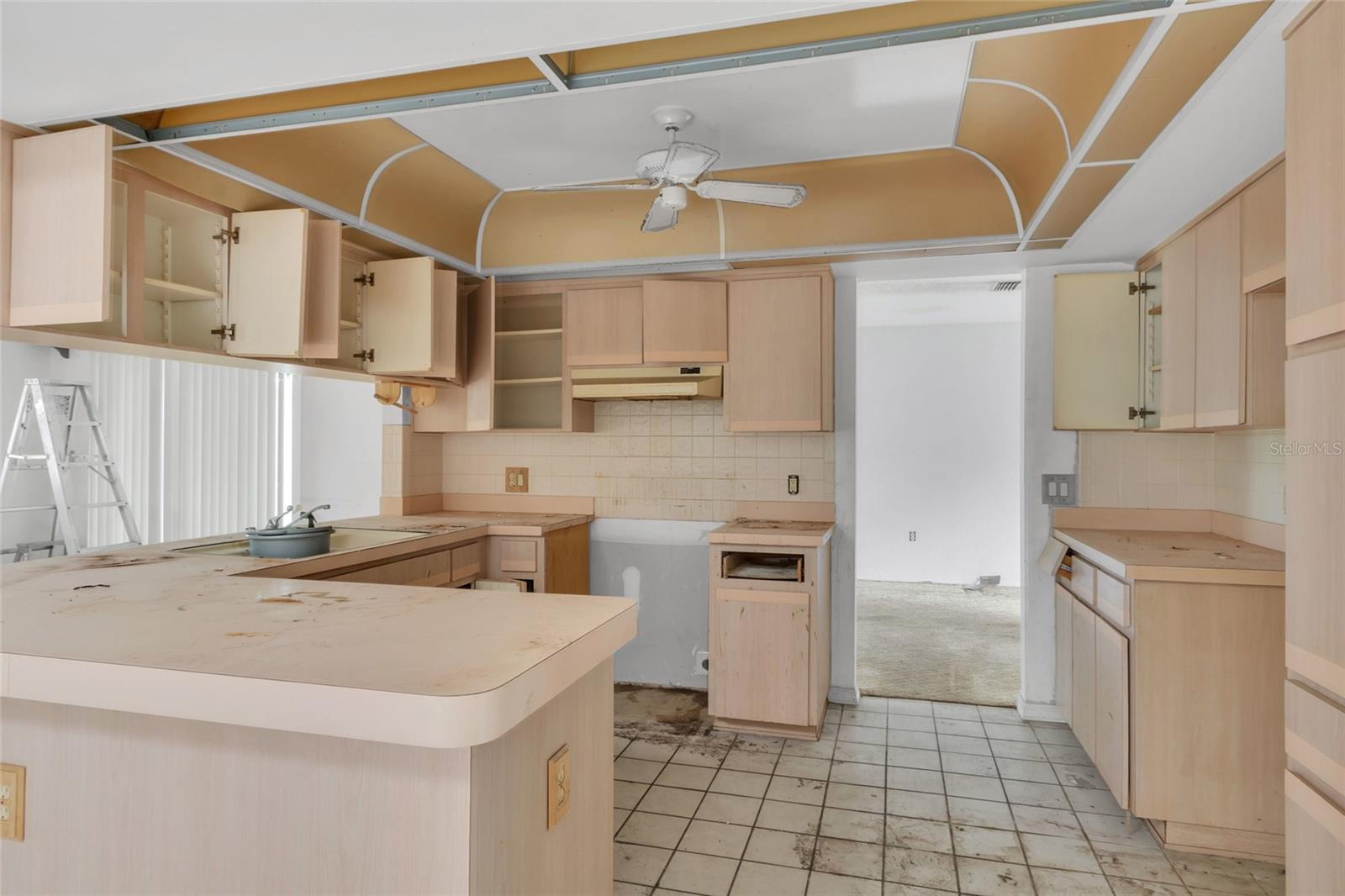 SPRING HILL - Residential