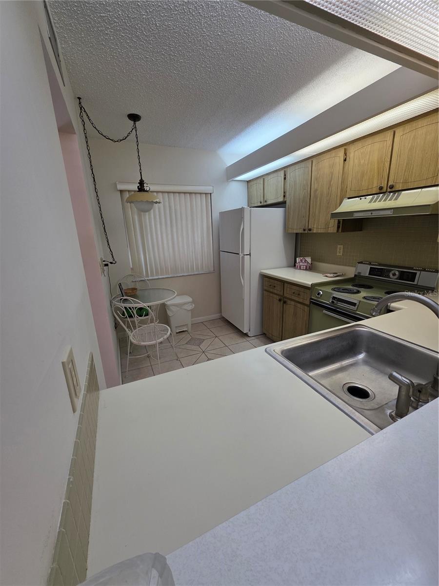 CHATEAU BELLEAIR CONDO - Residential