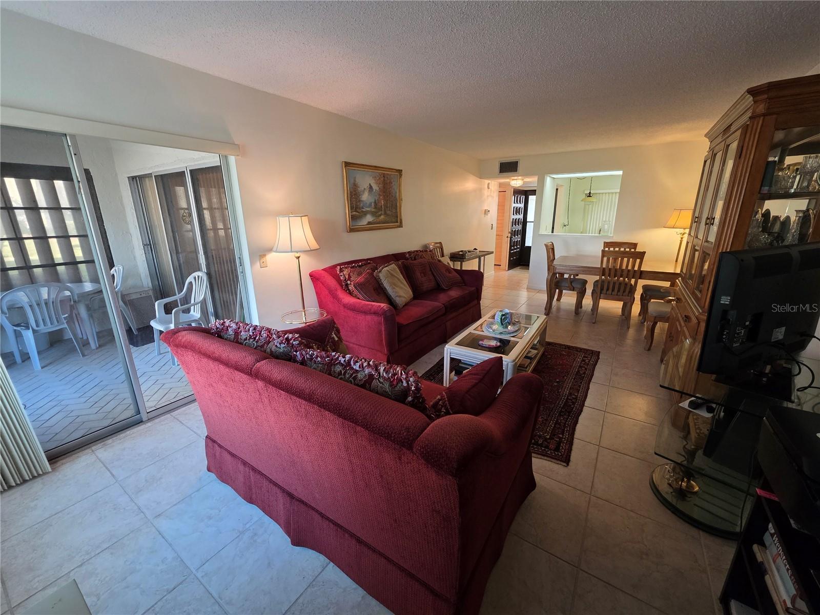 2207 BELLEAIR ROAD B6