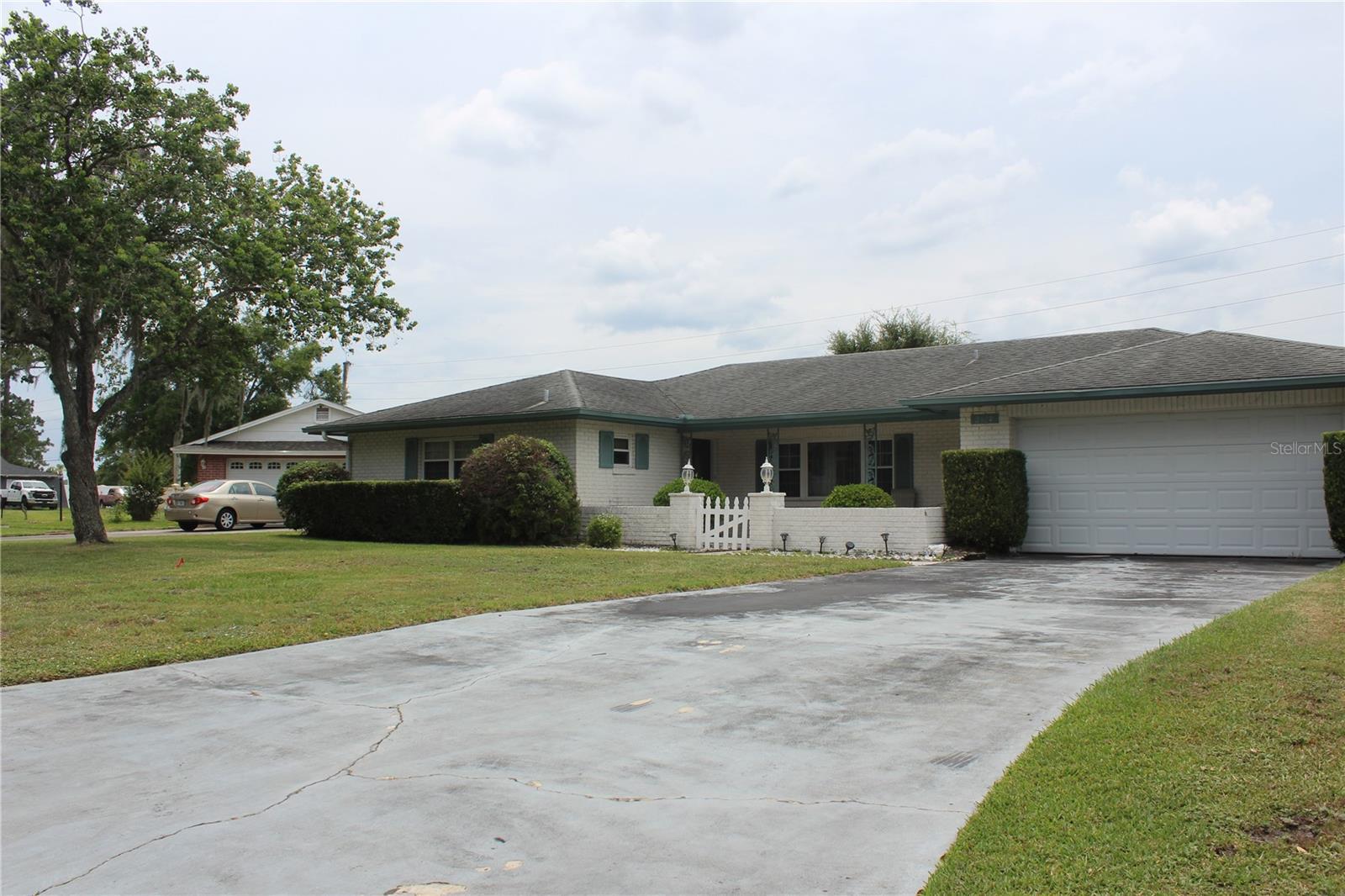 2324 HALEY COURT