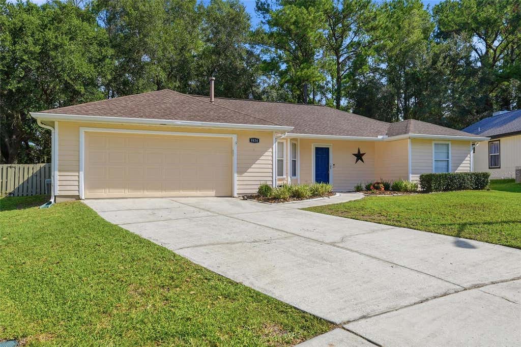 Photo of 8834 NW 11th Place, Gainesville, FL 32606 (MLS # GC542040)