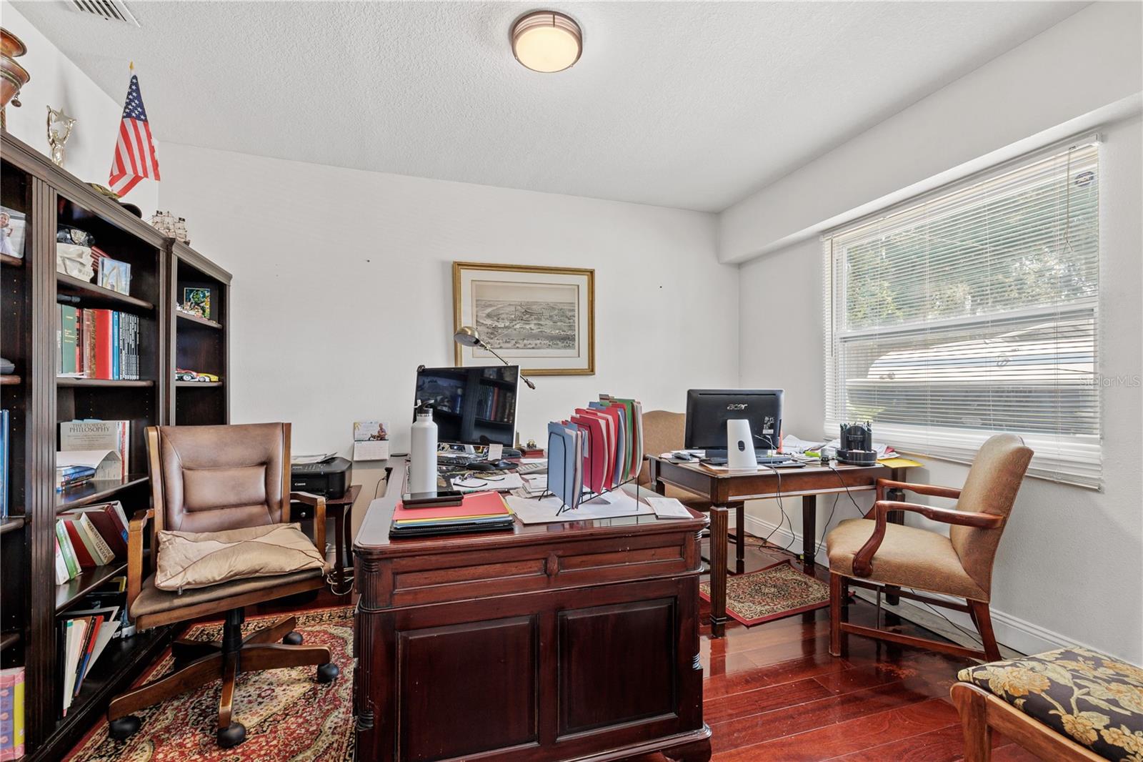 LIVINGSTON ACRES - Residential