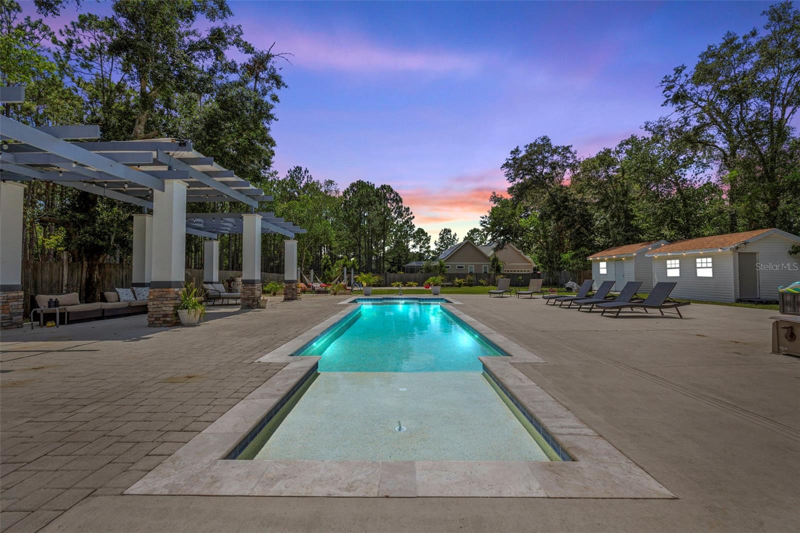 LIVINGSTON ACRES - Residential