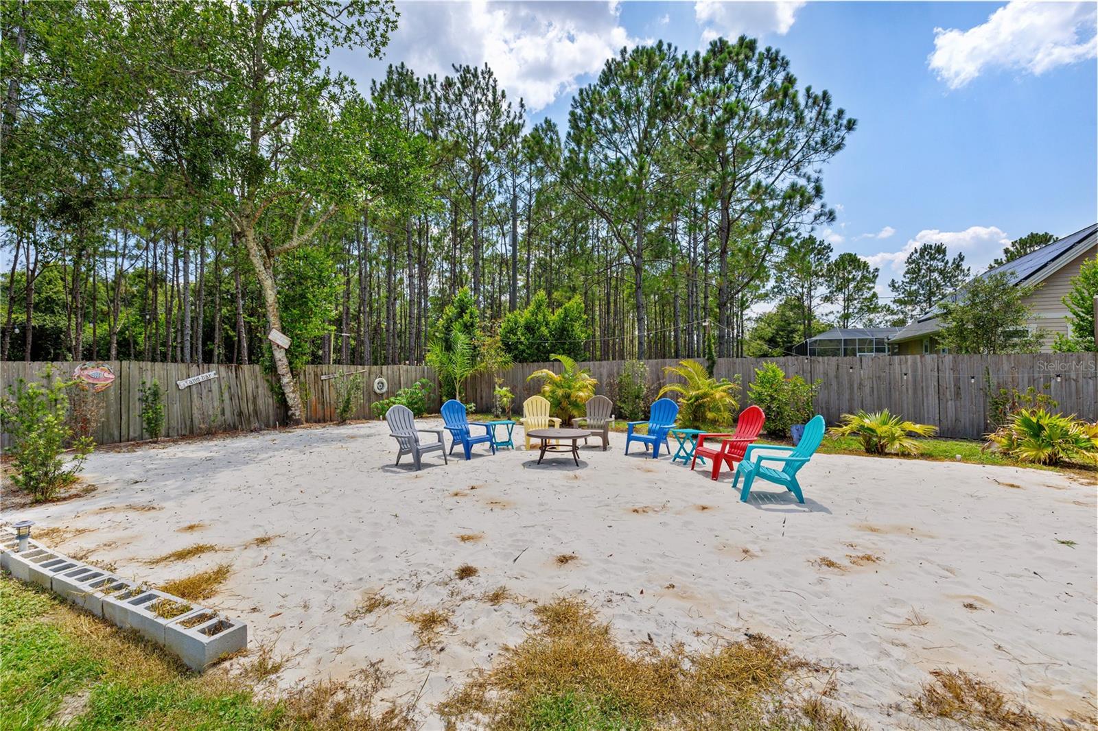 LIVINGSTON ACRES - Residential