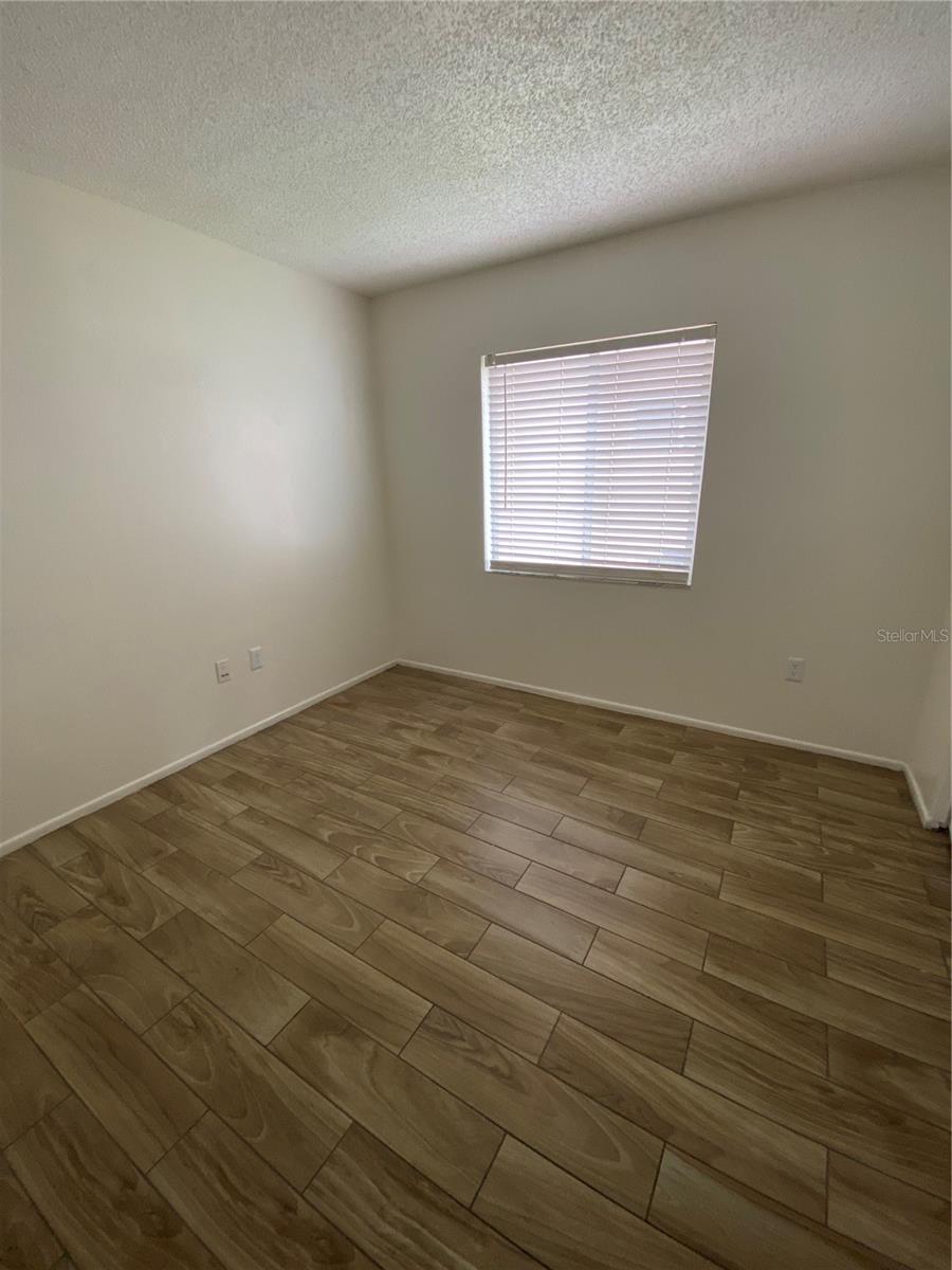 HEATHER LAKES UNIT XXI PH C - Residential Lease