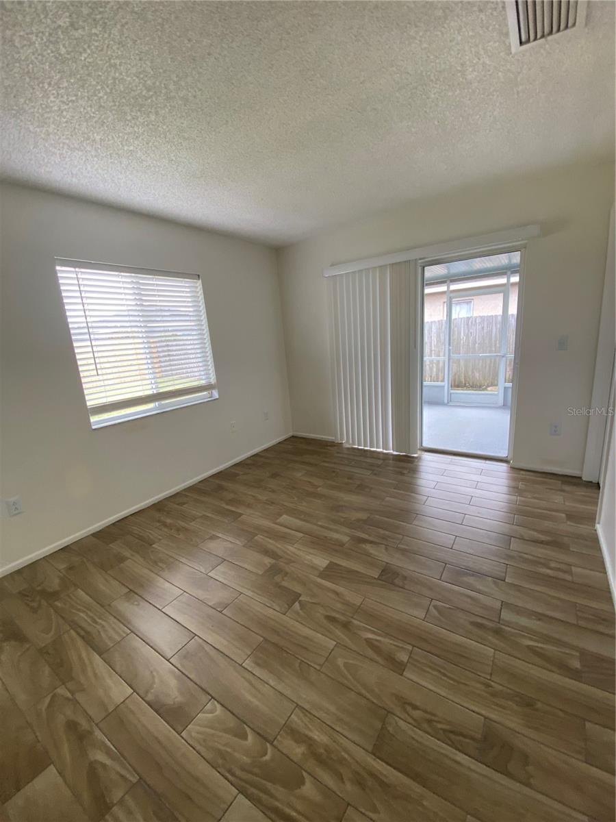 HEATHER LAKES UNIT XXI PH C - Residential Lease