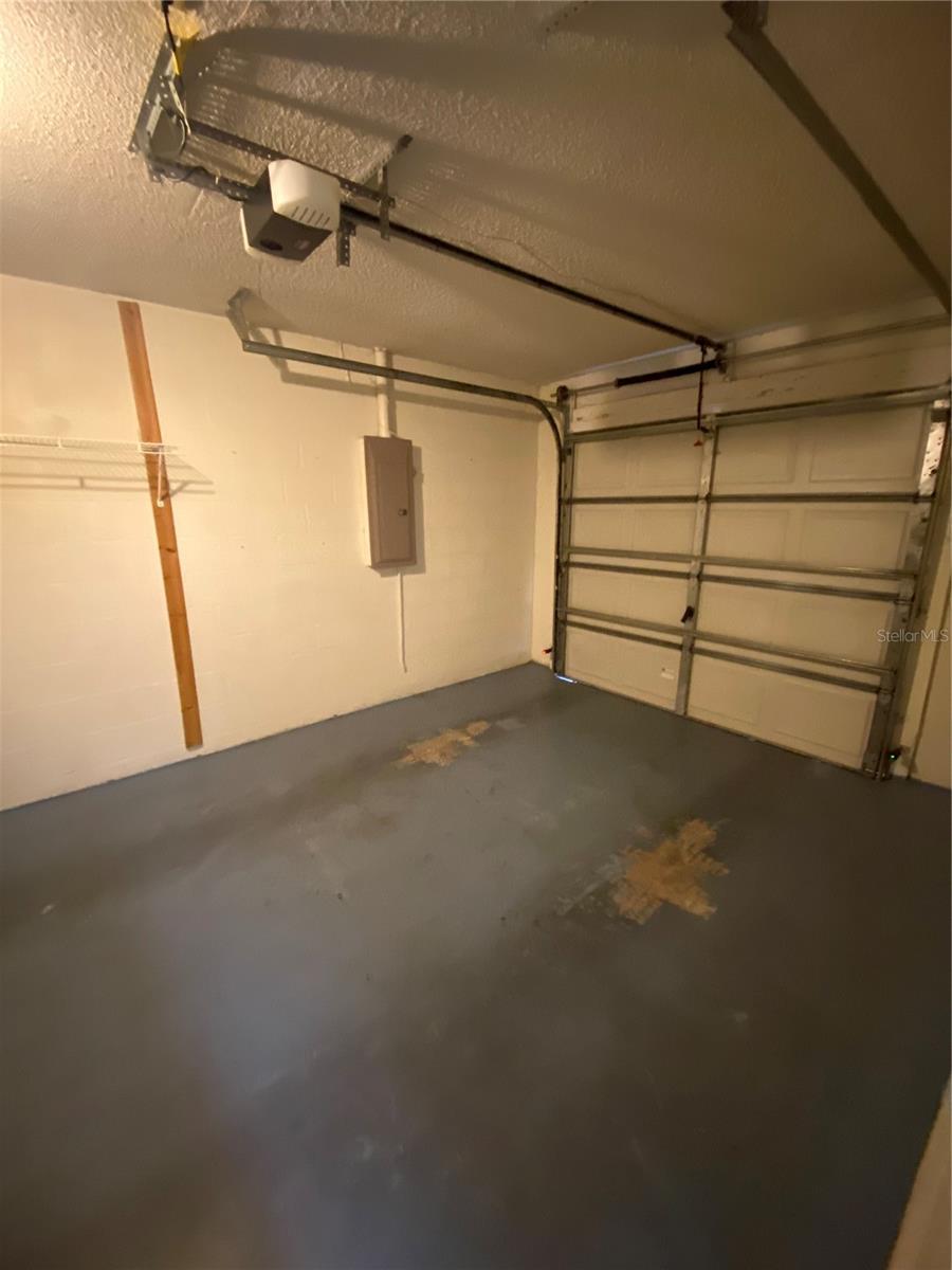 HEATHER LAKES UNIT XXI PH C - Residential Lease