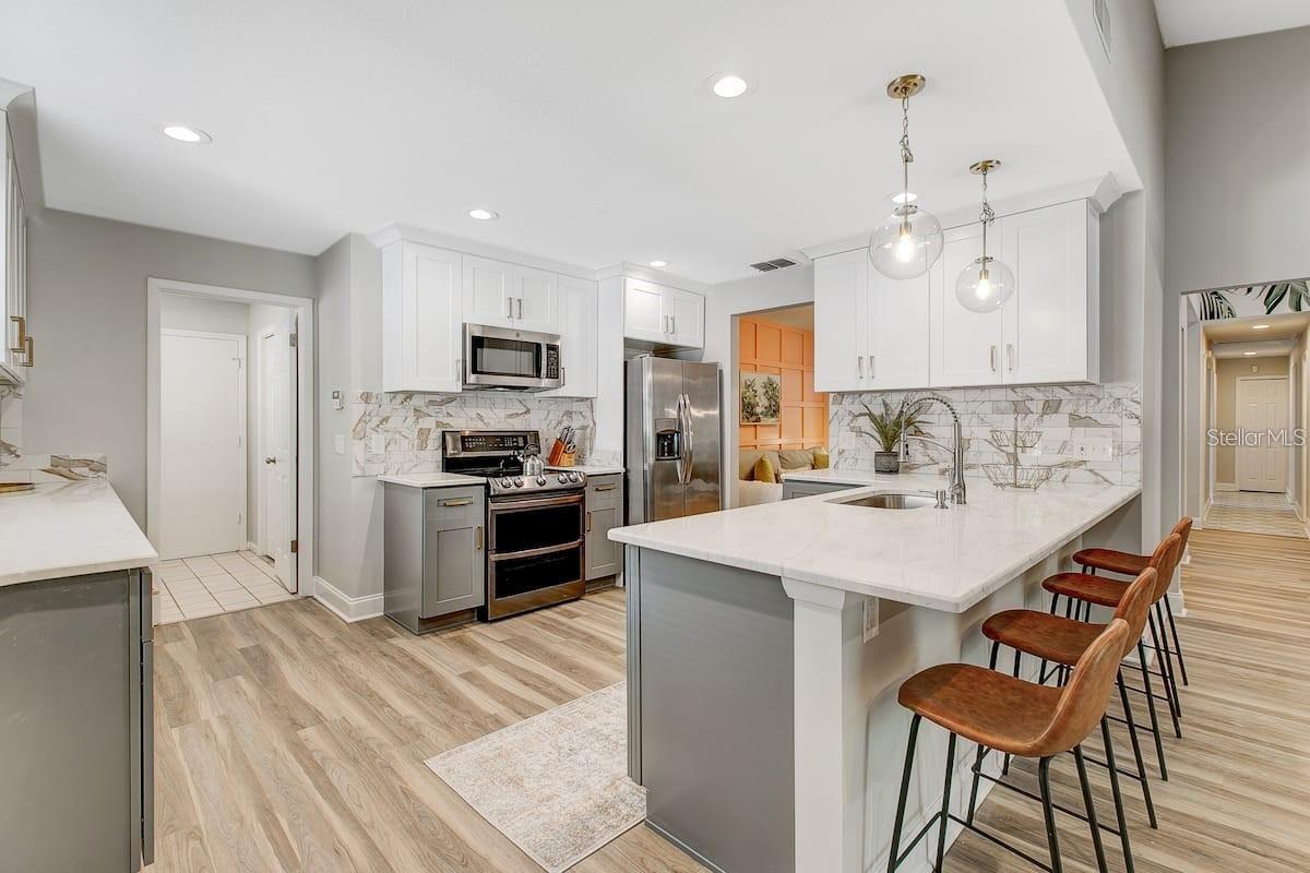 BLOOMINGDALE SEC J - Residential