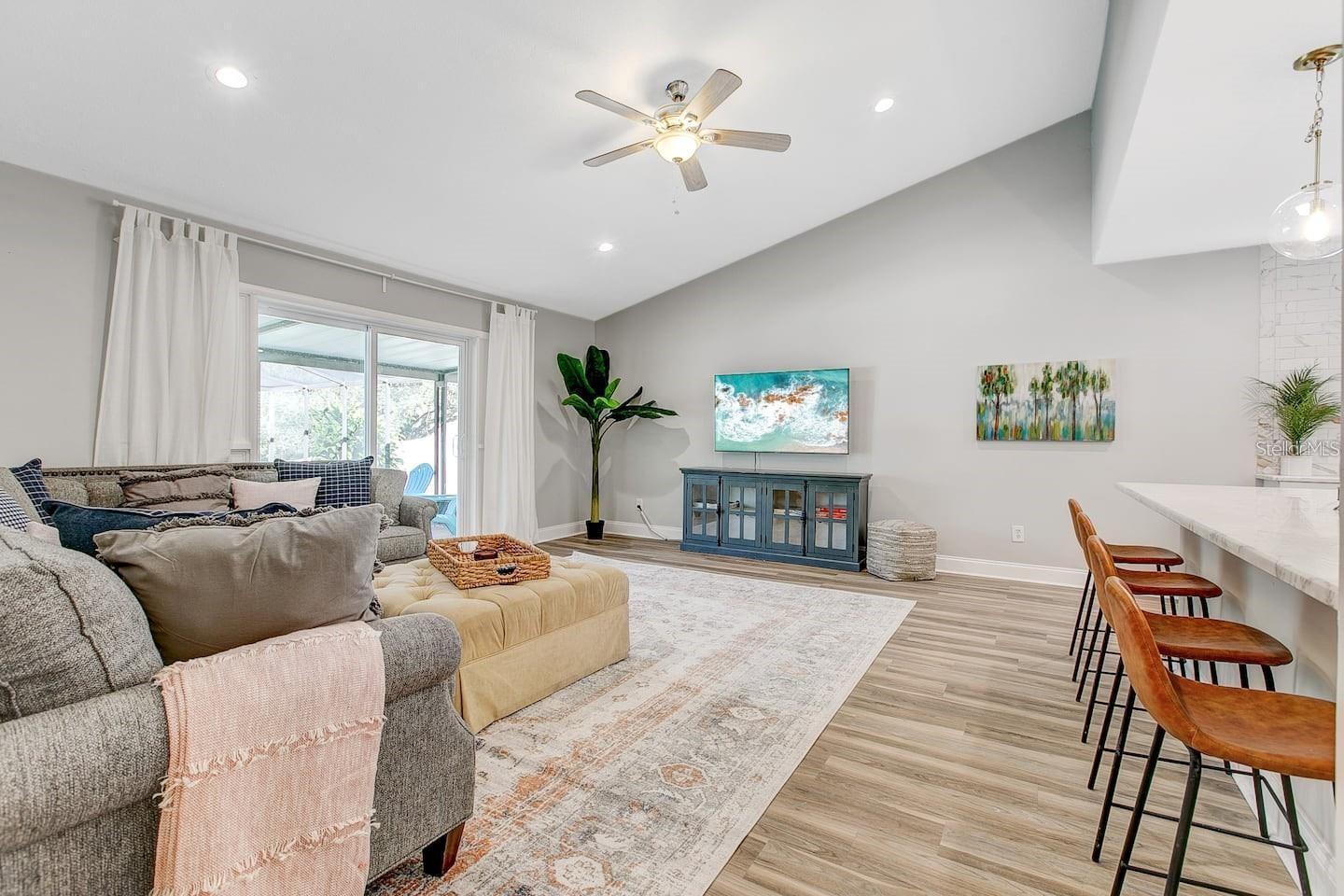 BLOOMINGDALE SEC J - Residential