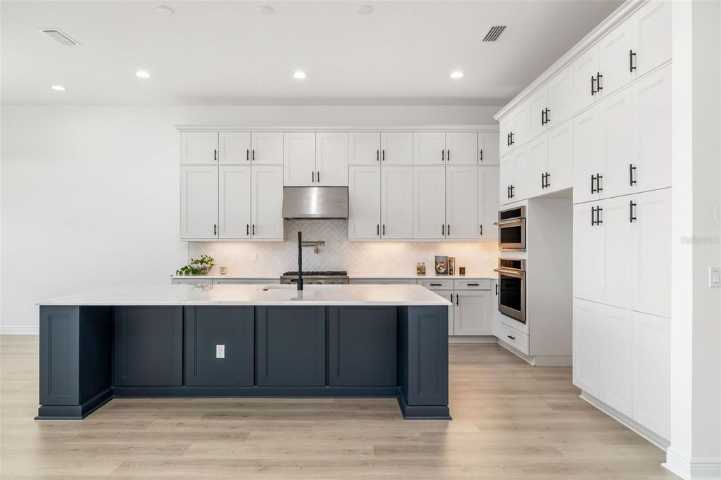 Photo of 4517 Mondrian Court, Sarasota, FL 34240 (MLS # A4669765)