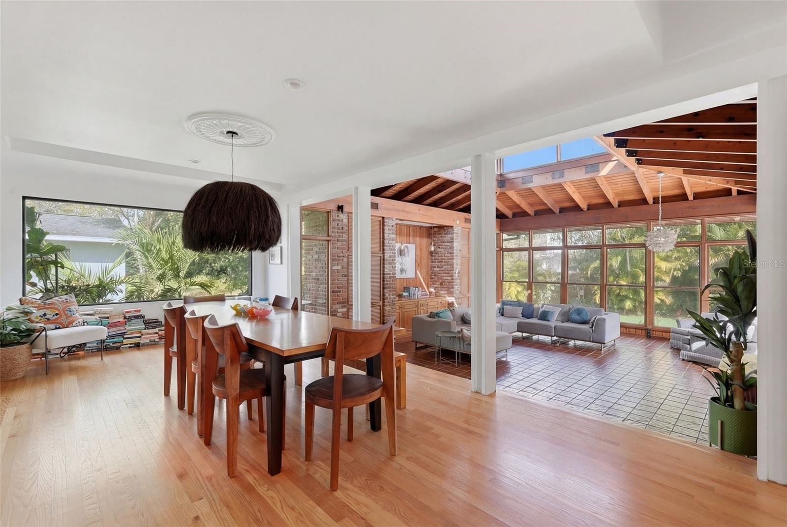 MONTICELLO PARK - Residential