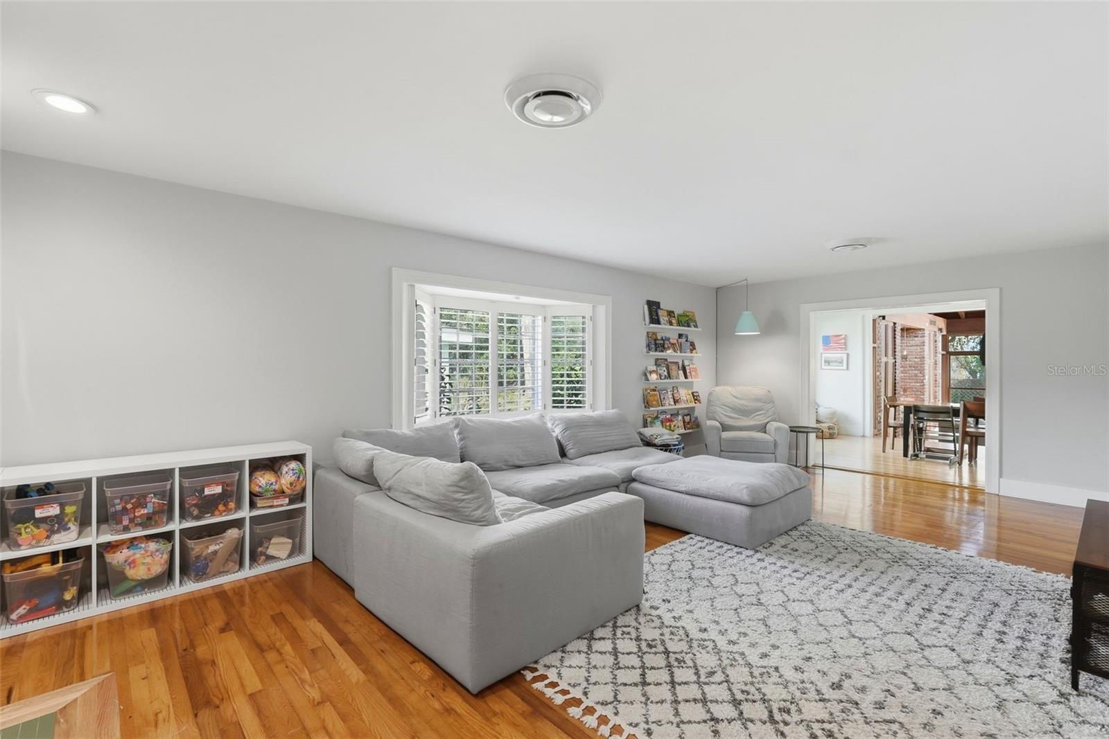 MONTICELLO PARK - Residential