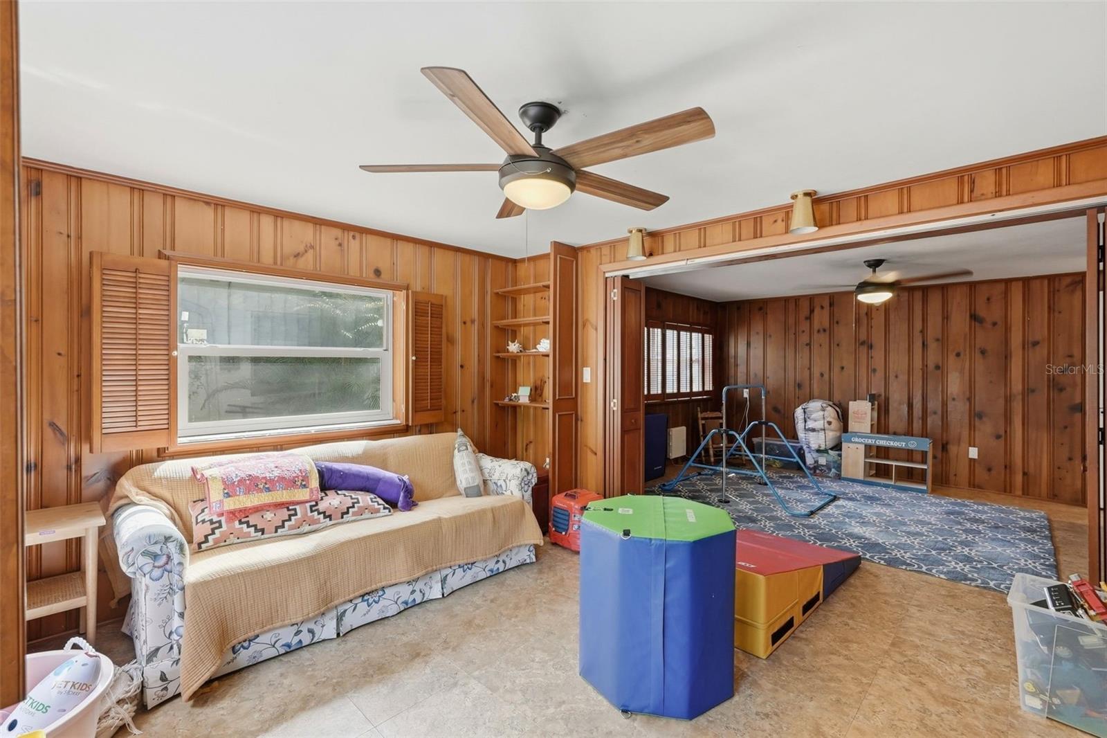 MONTICELLO PARK - Residential