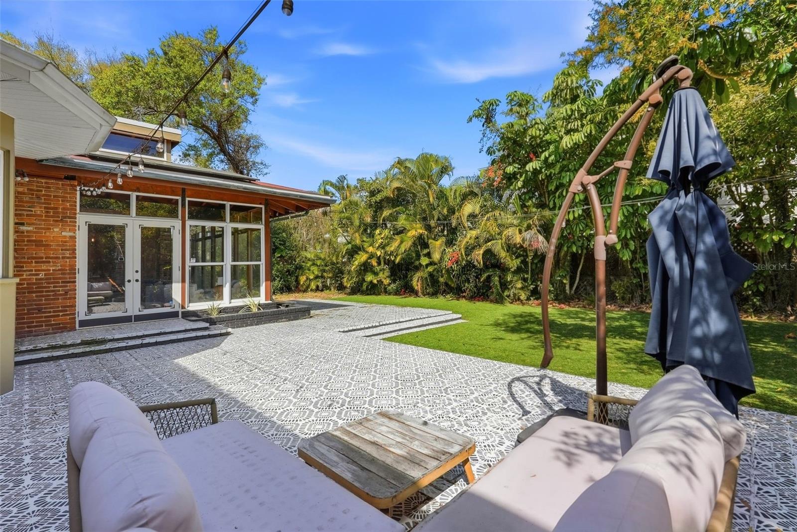 MONTICELLO PARK - Residential