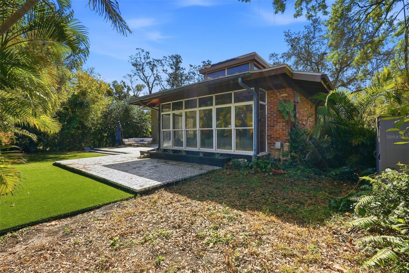 MONTICELLO PARK - Residential